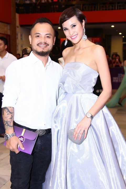 Tuy nhiên, cô cho biết sẽ vẫn dành sự tập trung của mình vào công việc của một MC.