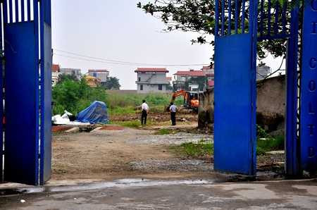 Dự án B5 Cầu Diễn của nữ đại gia Châu Thị Thu Nga cỏ mọc um tùm