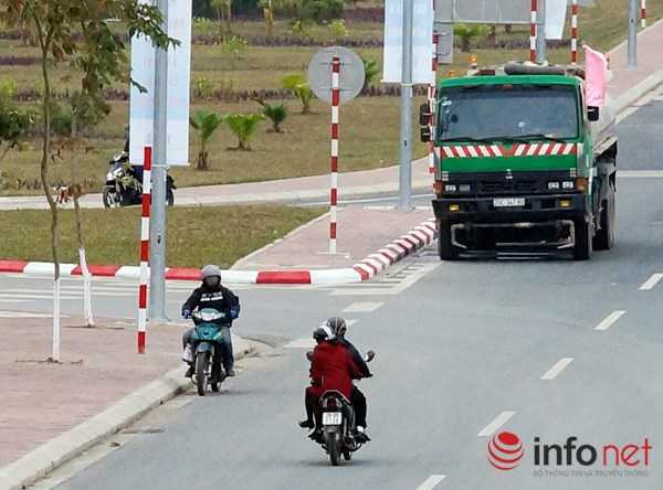 Ngang nhiên thách thức 'tử thần' trên Đại lộ Võ Nguyên Giáp