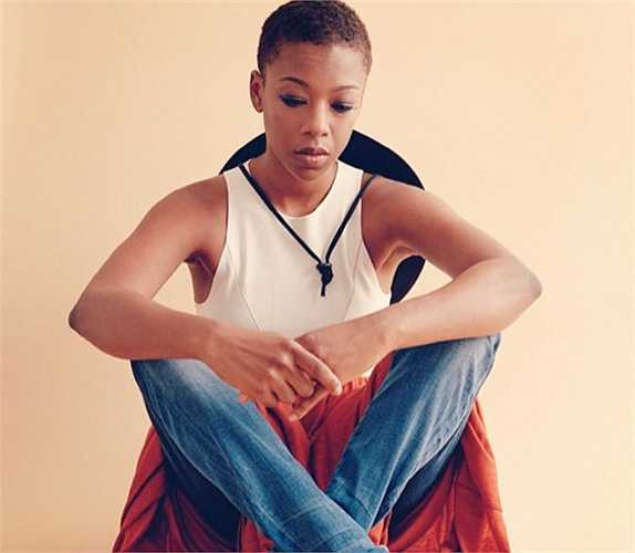 Bên cạnh là người có gu ăn mặc cá tính, Samira còn được biết đến với vài trò là diễn viên, người mẫu trang bìa trên nhiều tạp chí thời trang nổi tiếng. 