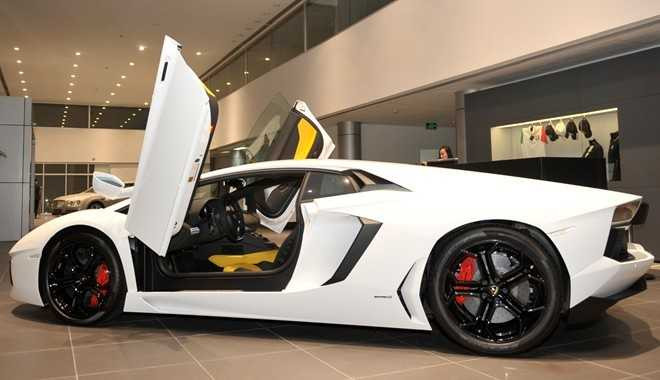 Lamborghini Aventador LP700-4