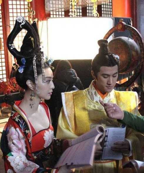 băng phạm kịch bản