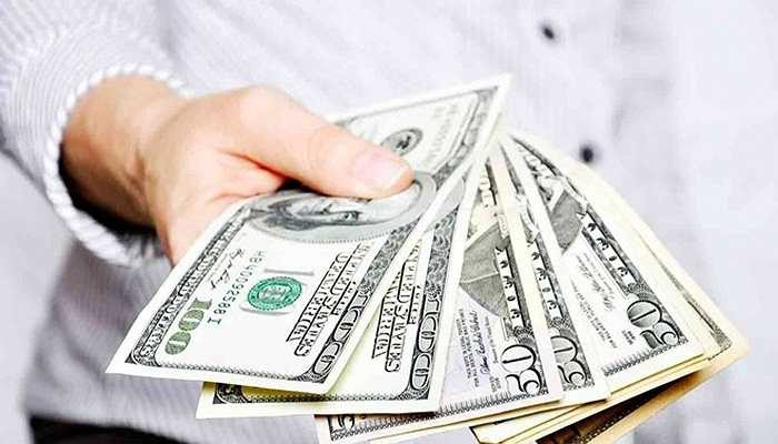 1. Giảm lương Nếu không có hợp đồng ràng buộc thì việc giảm lương là hoàn toàn hợp pháp, miễn là bạn thông báo trước bằng văn bản. Bạn có thể thông báo: 'Bắt đầu từ tháng tới, lương của anh sẽ bị giảm 10.000 USD/năm' chứ đừng nói: 'À , tiện thể, lương của anh từ tháng này sẽ giảm nhé'. 