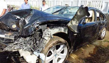 CSGT lái xe hất tung tổ tuần tra: Chủ xe BMW đang bị truy nã?