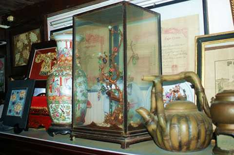 bảo vật, đồ cổ, Huế, nghệ nhân thêu tay, vua Khải Định