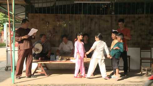 bố ơi mình đi đâu thế ba giai tú xuất