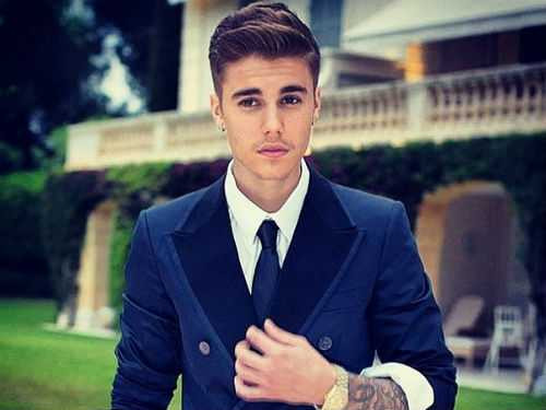 Thần đồng âm nhạc kiếm tiền giỏi nhất thế giới