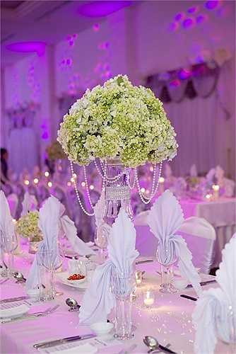 Đặc biệt, chính tay chú rể Khải An phụ trách phần trang trí như một món quà mà anh dành tặng cho Lê Thuý.