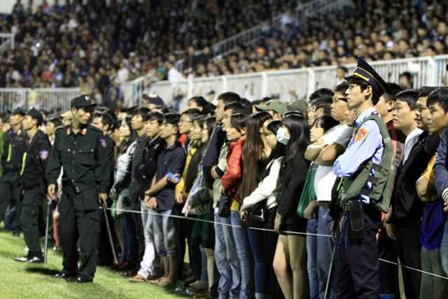 Sân Pleiku quá tải