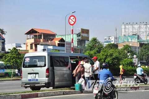 Khiếp vía cảnh ‘giỡn mặt tử thần’ ở đường đẹp nhất ở TP.HCM