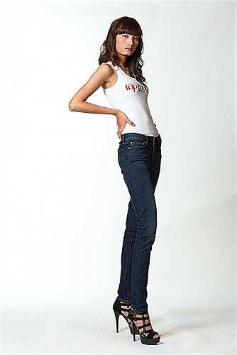 Ngày đầu đến với cuộc thi tìm kiếm người mẫu, Lê Thúy không tạo được thiện cảm đối với phần đa khán giả bởi dáng người gầy, gương mặt góc cạnh và gu thời trang đơn giản.