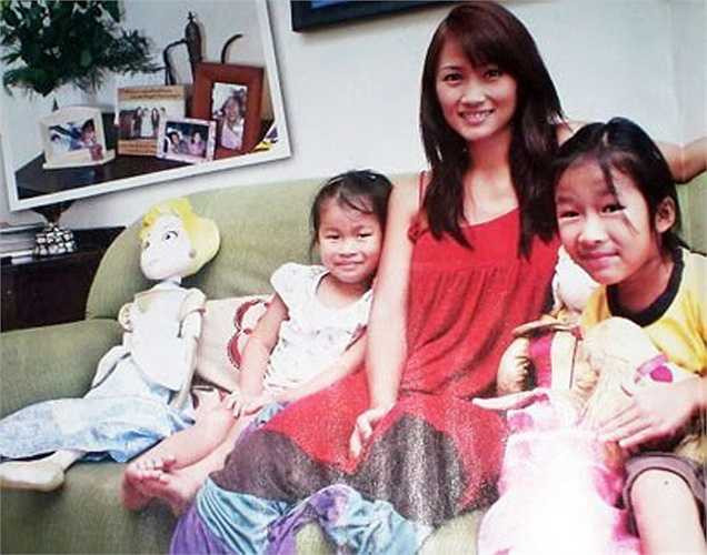 Vợ cũ tố Johnny Trí Nguyễn liên tục vắng nhà, không chăm sóc con cái: Johnny Trí Nguyễn và Vũ Lynn Cathy từng được xem là một cặp đôi đẹp của làng giải trí Việt. Nhưng họ bất ngờ chia tay nhau sau khi đã có với nhau hai cô công chúa nhỏ. Sau đó, Cathy lên báo kể tội chồng cũ bằng một bài trả lời phỏng vấn khá dài.