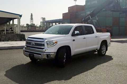Mẫu bán tải cỡ lớn Toyota Tundra tại Việt Nam
