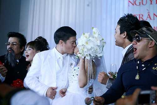 Cả hai phải thực hiện hai lần mới hoàn thành cuộc chơi.