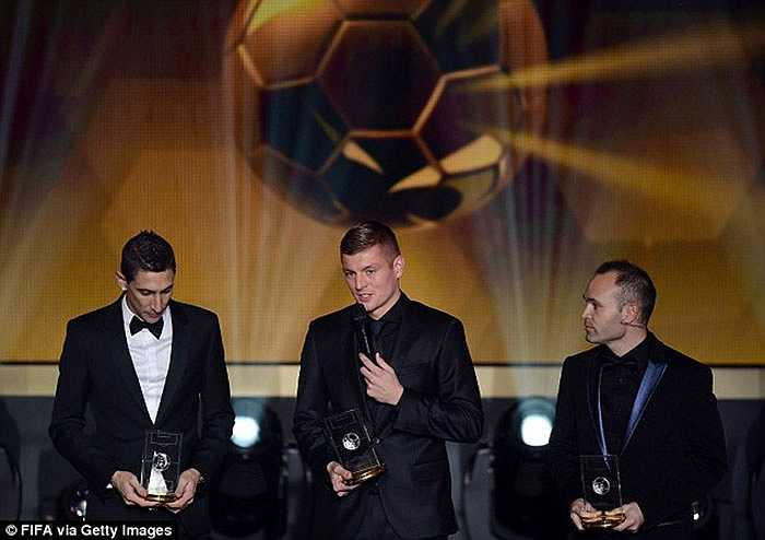 Toni Kroos - một thành viên khác của Real Madrid có mặt trong đội hình tiêu biểu năm