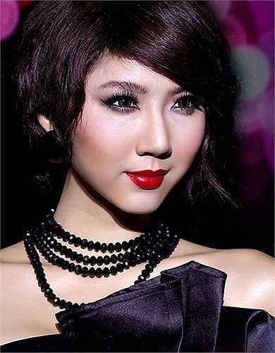 Sau một thời gian qua lại, với linh cảm của người phụ nữ, Ngọc Quyên đã quyết định trả lại chiếc điện thoại đắt tiền và kết thúc chuyện tình cảm. Không lâu sau, cô phát hiện ra thiếu gia kia đích thị là kẻ lừa đảo chuyên nghiệp khi biết chiếc Vertu kia chỉ là hàng giả và người đàn ông này đã lừa một tài xế taxi để đổi Vertu rởm lấy một Nokia đời mới.