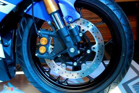 Exciter M1 Edition được trang bị phuộc ngược, phanh đĩa hiệu suất cao trên R6.