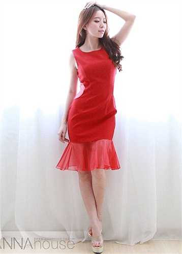 Cô bạn dễ thương tốt nghiệp Đại học Công nghệ Malaysia và mở shop quần áo trực tuyến, hút hơn 185 nghìn người theo dõi.