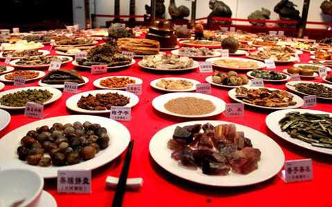 Bữa tiệc xa xỉ của quan chức Trung Quốc