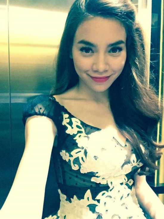  Hà Hồ và Cường Đô la liên tục gây chú ý của dư luận