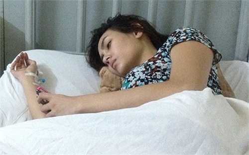 Sau khi truyền nước và ổn định tinh thần, người thân đưa Hoàng Yến về nhà. Khi được hỏi về sự việc, Hoàng Yến phủ nhận việc mình cầm lái. 