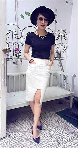 Sau đổ vỡ trong hôn nhân, Mi Vân đang một mình nuôi con gái. Sự vất vả của bà mẹ đơn thân không thể làm nhan sắc của nàng hot girl xinh đẹp kém phần rạng rỡ