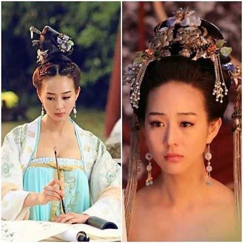 Giai đoạn đầu phim, Trương Quân Ninh trang điểm nhã nhặn, thanh tao, tóc búi cao, phụ kiện không cầu kỳ. Nửa sau, khi đã có danh có phận, nàng Từ Hiền Phi màn ảnh lộ diện cao sang, khí chất hơn