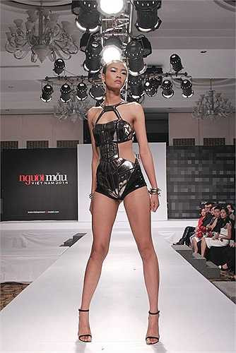 Được gia đình và bạn bè động viên đi thi người mẫu nên cô quyết tâm đi thi để có thể trải nghiệm với nghề mà mình sẽ theo đuổi trong tương lai