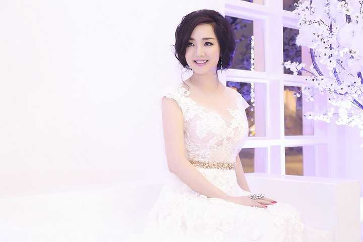 Ngoài ra, Giáng My cũng không quên thiên chức làm mẹ.