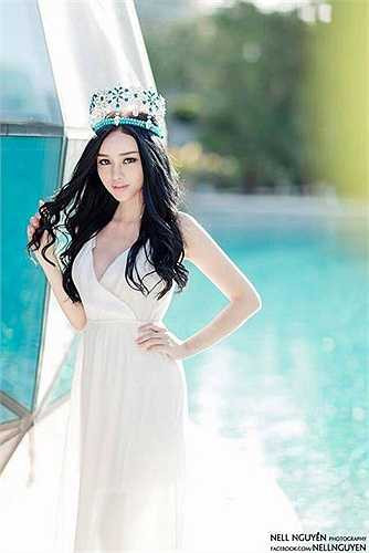 Để sở hữu nhan sắc giống với nàng Hoa đán xinh đẹp này, Minh Châu đã phải trải qua 3 cuộc phẫu thuật. 