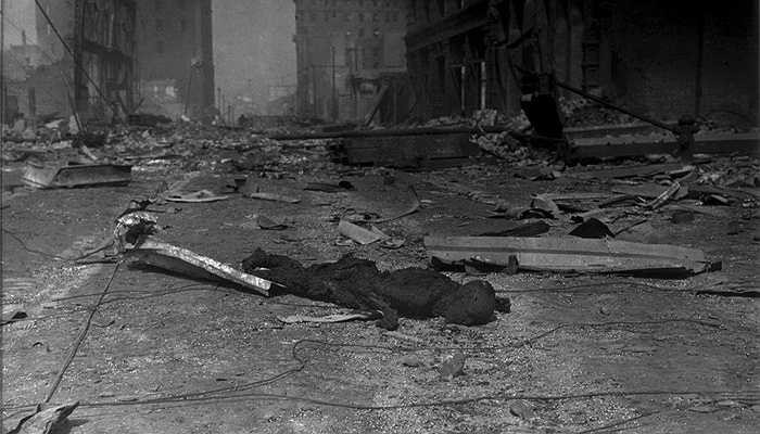 California, Mỹ, 4/1906. Khoảng 800 người đã thiệt mạng vì vụ động đất này theo những tính toán sơ bộ. Nhưng cuối cùng, con số thực tế lên đến 3.000 người. Bên cạnh đó là hơn một nửa người dân San Francisco mất nhà cửa cùng 28.000 tòa nhà bị đánh sập.