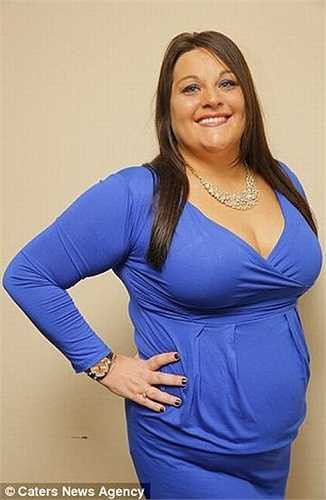 Sau 5 lần hồ sơ bị từ chỗi phẫu thuật, cuối cùng Kim đã được một bệnh viên tư nhân nhận hồ sơ và phẫu thuật miễn phí.