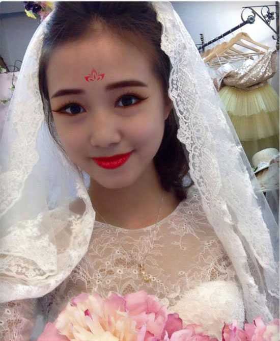 Hotgirl Salim không thua kém gì khi chạy theo trào lưu này