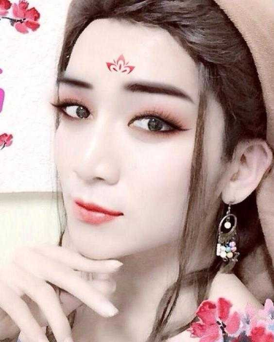 Trào lưu này "sốt" đến mức BB Trần cũng không thể bỏ qua.