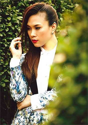 Sau một thời gian dài kiên trì, Mỹ Tâm đã nhận được bồi thường từ 10 trong tổng số 11 đơn vị cung cấp nhạc chuông, nhạc chờ cho các công ty dịch vụ viễn thông, mạng điện thoại di động. Sau đó, Mỹ Tâm đưa toàn bộ số tiền này vào quỹ từ thiện Nâng bước ngày mai do chính cô sáng lập. (Theo Zing)