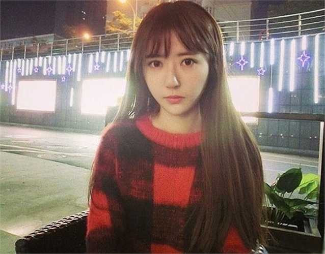 Ngoài nhan sắc và tấm lòng yêu thương động vật, hot girl 9X này còn là một cô chủ giỏi kiếm tiền.