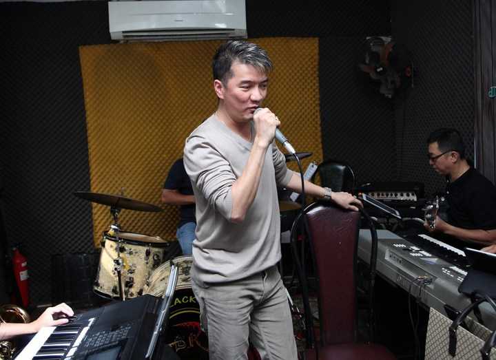 mr Đàm