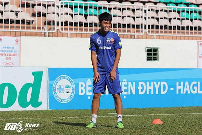 Ngày mai, sân Pleiku sẽ lại kín đặc khán giả. Nhưng HAGL thua thêm 1,2 trận nữa, mọi chuyện sẽ khác.