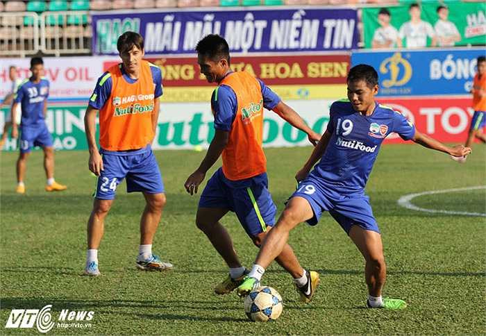 Võ Út Cường cũng để lại ấn tượng khá tốt ở trận gặp Hải Phòng hồi giữa tuần.