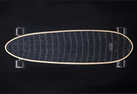 Xe đạp bọc da cá sấu đắt ngang xe hơi của WLWC