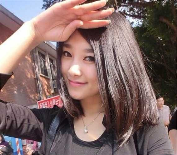 Li Yun Xi (23 tuổi), sinh viên Đại học Trùng Khánh.