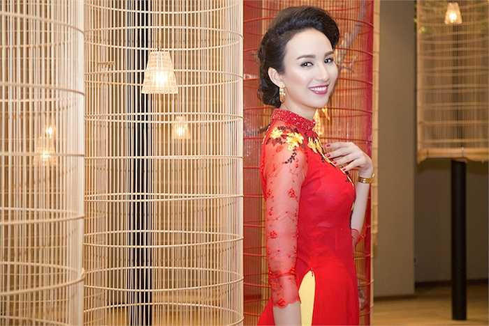 Cô hiếm khi xuất hiện tại các sự kiện.