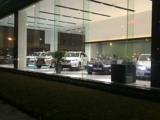 Thị trường xe sang Việt Nam năm 2014 có mức tăng trưởng trên 20%.