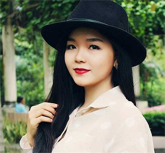 Liên Hồng Thảo (1994) khoa Kiến Trúc - Mỹ Thuật.