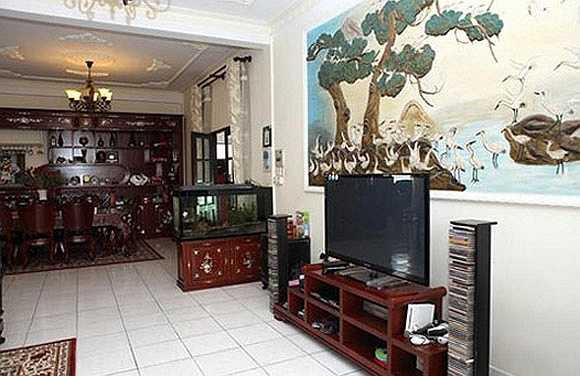 Ngôi biệt thự nghìn mét vuông được vợ chồng Mỹ Lệ khéo léo sử dụng làm trụ sở của 3 công ty gia đình