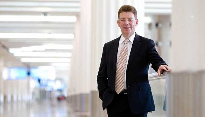 CEO của sân bay Dubai, Paul Griffiths đặt chỉ tiêu đón tiếp 90 triệu hành khách cho sân bay Dubai sau sự ra mắt của sảnh đến và đi mới. 
