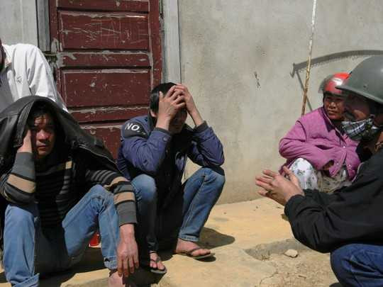 Chồng giết vợ dã man bằng nhiều nhát dao