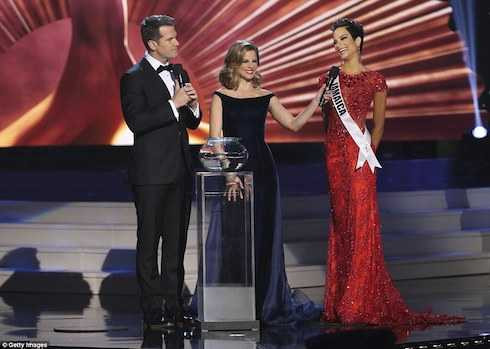 hoa hậu jamaica ứng xử