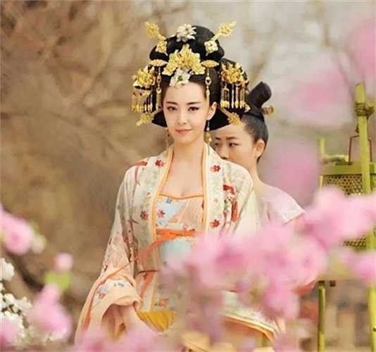 Với vai diễn này, Mễ Lộ được đánh giá cao cả về tài sắc cũng như tài năng. 