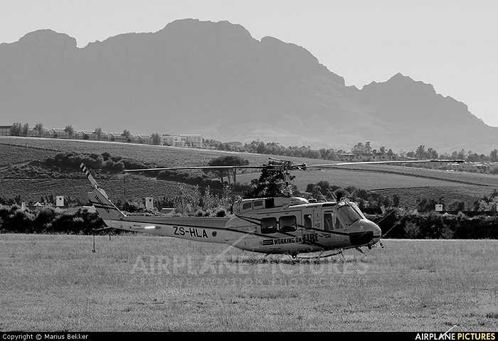 Vận tốc cực đại: 217 km/h, vận tốc hành trình: 201 km/h, vận tốc lên cao: 8,92 m/s